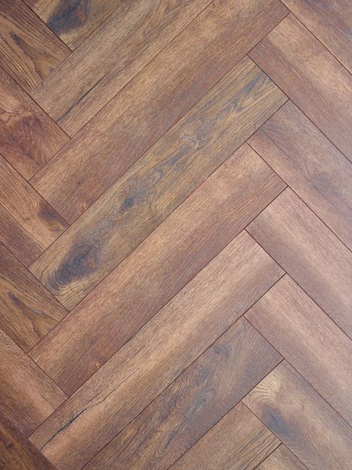 Kronotex Herringbone 4766 Calais Oak Laminatgulv